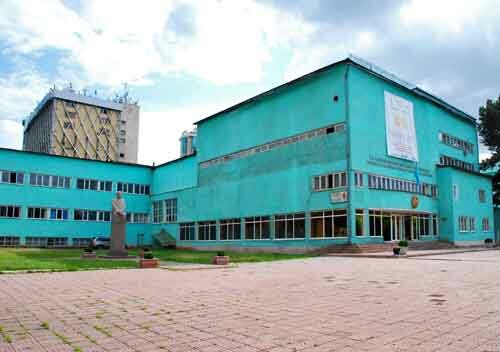 Бывший Дом правительства в Алматы