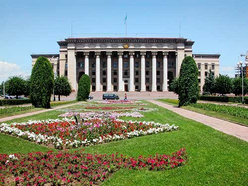 Бывший Дом правительства в Алматы